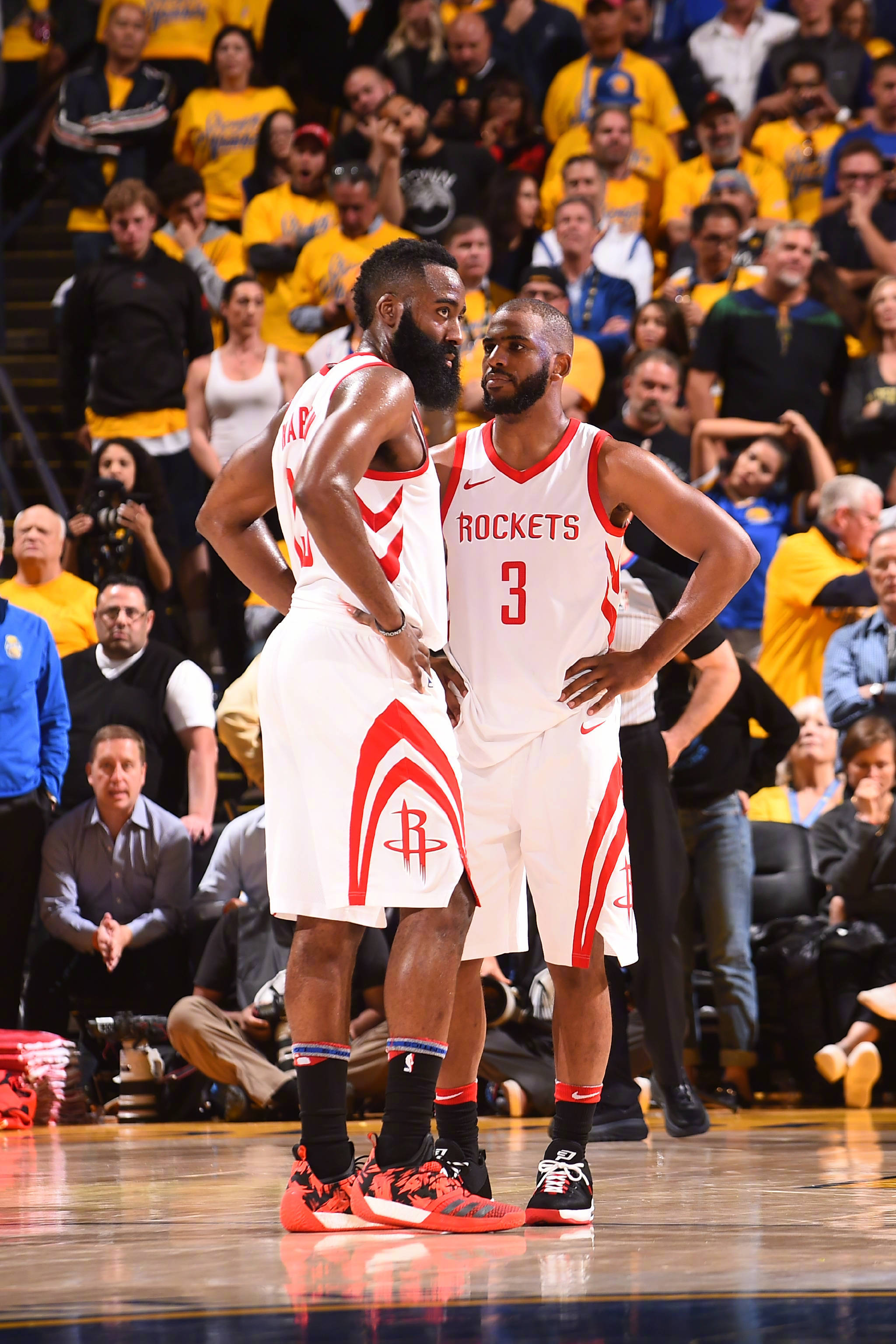 轻松击败了 轻松击败了