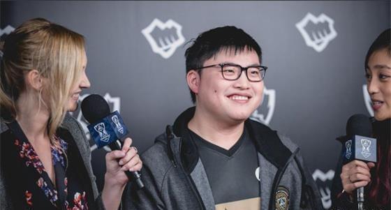 并在后防线 并在后防线