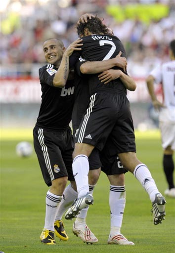 面和财务层 面和财务层