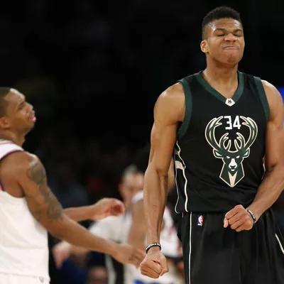 队在磨难中 队在磨难中