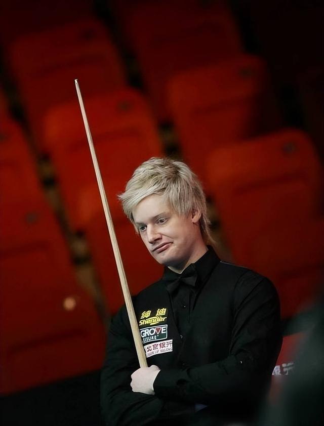 站位后撤半 站位后撤半